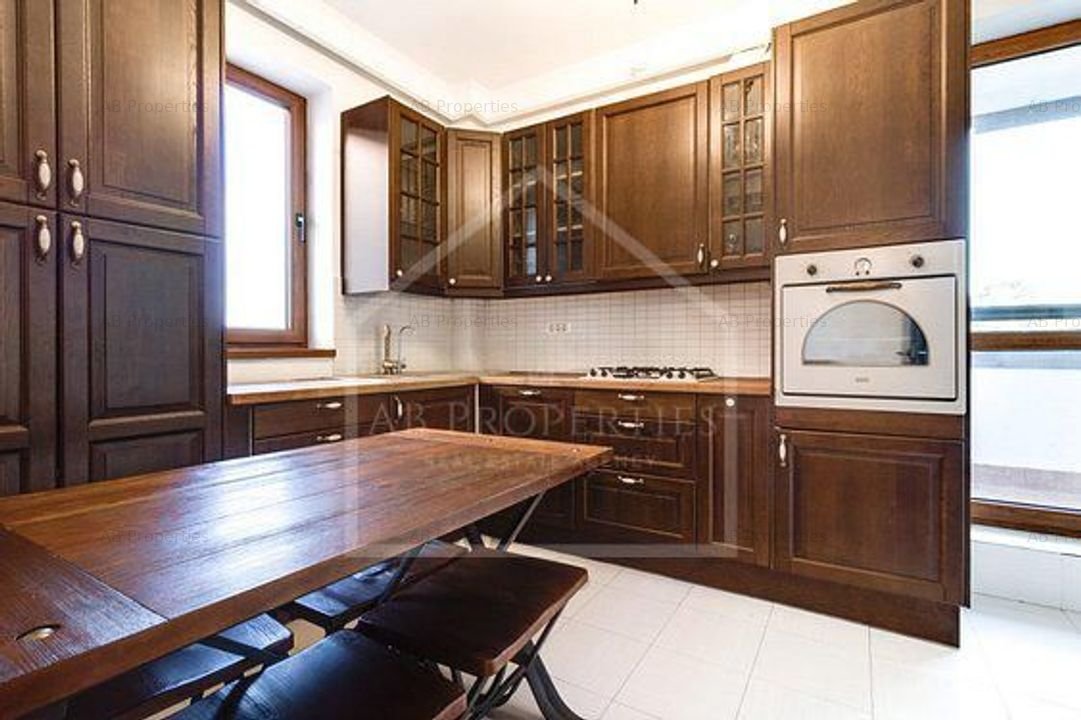 Apartament 4 camere | Baneasa - Sisesti | Parcare Inclusa + Boxa