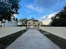 Casa de vânzare 7 camere, în Tunari