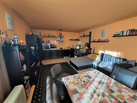 Casa de vânzare 8 camere, în Braşov, zona Griviţei