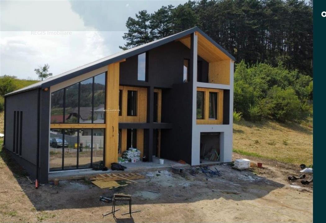 Casa ultra moderna Sanpetru Livada sub Lempes