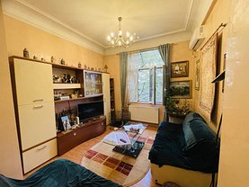 Apartament de vânzare 3 camere, în Bucureşti, zona P-ţa Romană