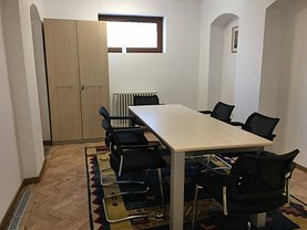 Apartament de închiriat 3 camere, în Bucureşti, zona P-ţa Victoriei