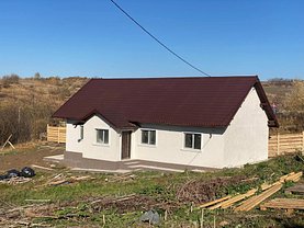 Casa de vânzare 4 camere, în Valea Lupului