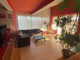 Casa de vânzare sau de închiriat 4 camere, în Iaşi, zona Bucium