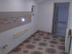 Apartament de vânzare 4 camere, în Bucureşti, zona Parcul Carol