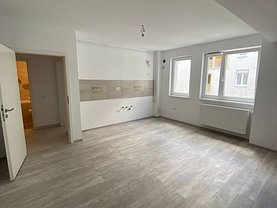 Apartament de vanzare 2 camere, în Brasov, zona Tractorul