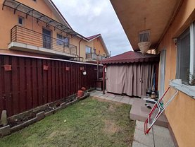Casa de vanzare 3 camere, în Floresti