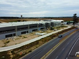 Vânzare spaţiu industrial