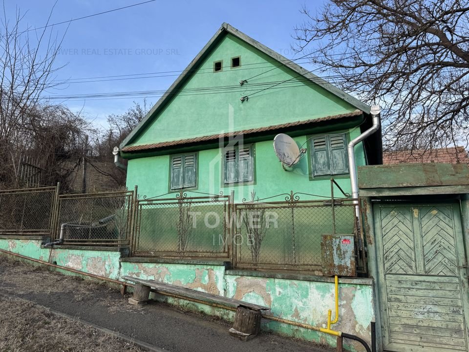 Casa de vanzare in Ocna Sibiului - mobilata, utilata, cu teren generos si vedere