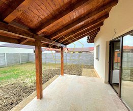 Casa de vânzare 3 camere, în Mosnita Noua