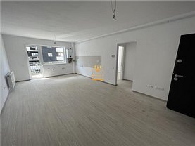 Apartament de vânzare 2 camere, în Braşov, zona Tractorul