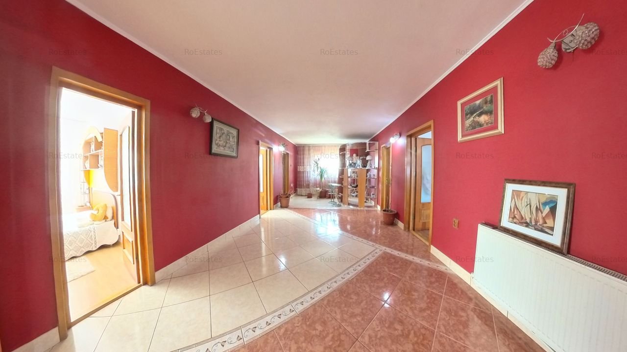 Casa 8 camere vanzare Mangalia, Constanta fara comision