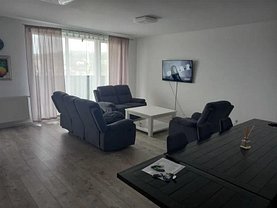 Apartament de închiriat 3 camere, în Cluj-Napoca, zona Bulgaria