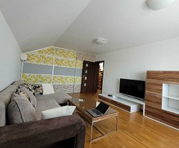 Apartament de vânzare 3 camere, în Dumbrăviţa