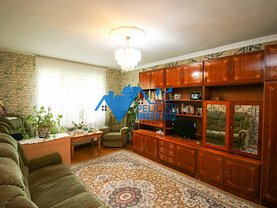 Apartament de vanzare 4 camere, în Tulcea, zona Vest