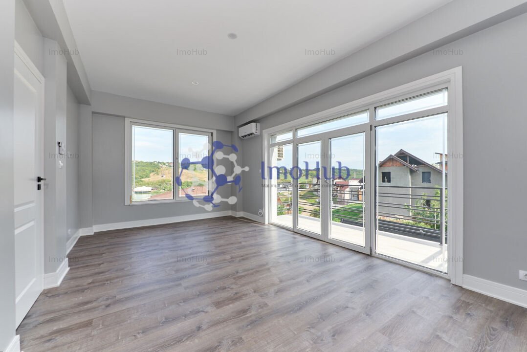 Casa de vis in Sorogari, Iasi  Vedere la lac, spatiu generos si dotari premium!