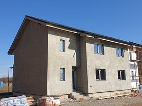 Casa de vanzare 4 camere, în Sibiu, zona Periferie