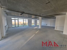 Vânzare spaţiu comercial