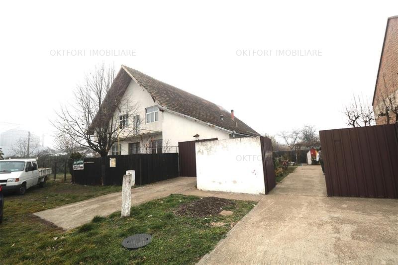 Casa 200 mp+ teren 1100 mp, 2 fronturi stradale
