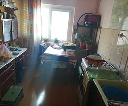 Apartament de vânzare 4 camere, în Arad, zona Micălaca