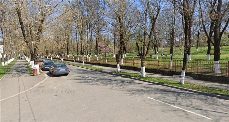 Garsoniera 10 mp langa parcul Corvin