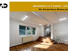 Apartament de închiriat 3 camere în Brasov, Central
