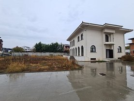 Casa de vânzare 11 camere, în Bucuresti, zona Sisesti