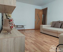 Apartament de vânzare 3 camere, în Târgovişte, zona Micro 11
