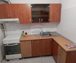 Apartament de vânzare 3 camere, în Bucureşti, zona Apusului