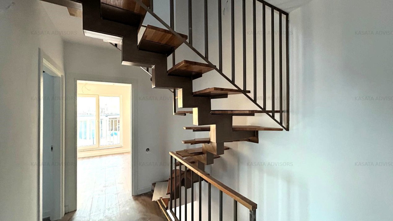 Vila M pe colt I COSMOPOLIS I P+1+M I 5 camere I vedere libera