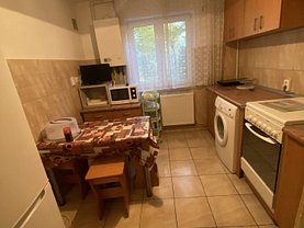 Apartament de închiriat 4 camere, în Piteşti, zona Trivale