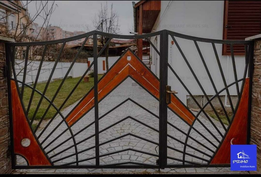 De vanzare casa in Dambu, 6 camere, ideala pentru clinica, cabinet.