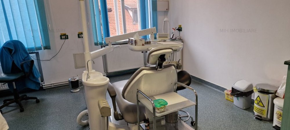 Cabinet stomatologic in clinica stomatologica centrul istoric - imaginea 0 + 1