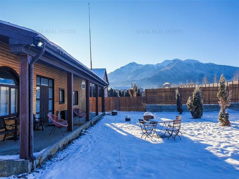 Exclusivitate! Colț de Rai: Casa arhitectura deosebita, cu acces direct la