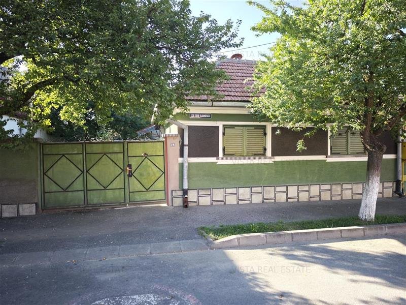 Casa renovabila cu curte 400 mp, in Cristian, Brasov