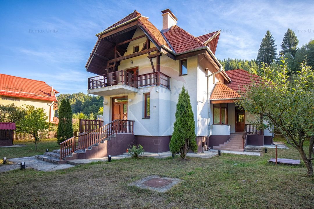 Vila cu 8 Camere, Sala de Fitness si Sauna in Moieciu Comision 0%