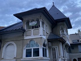 Casa de vânzare 11 camere, în Bucureşti, zona Alba Iulia