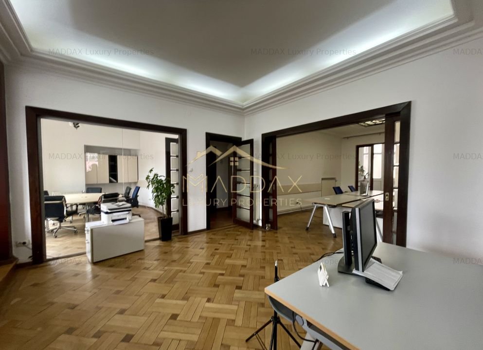Apartament 6 camere*** 180 mp****Centrul Capitalei