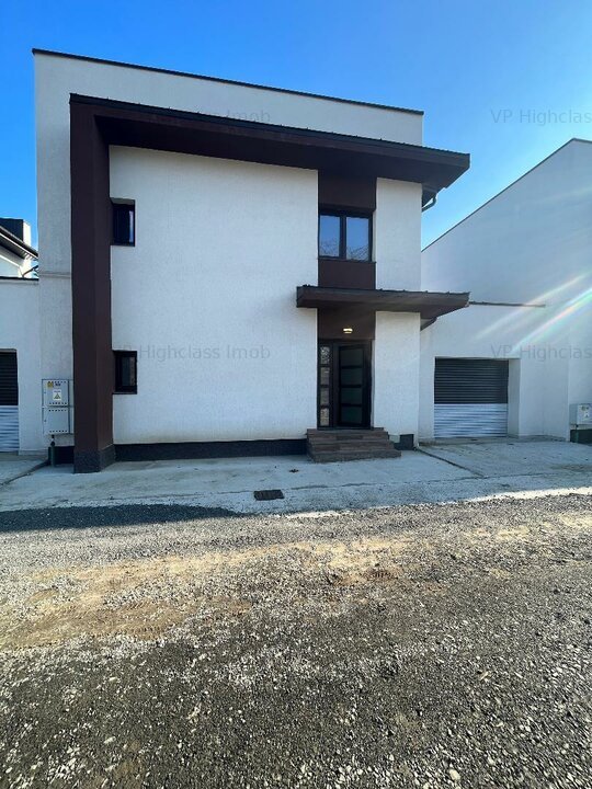 Casa 3 camere si garaj Magurele + curte generoasa