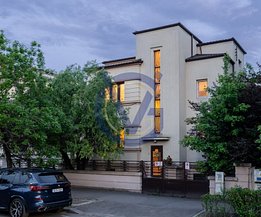 Casa de vânzare 12 camere, în Bucureşti, zona Domenii