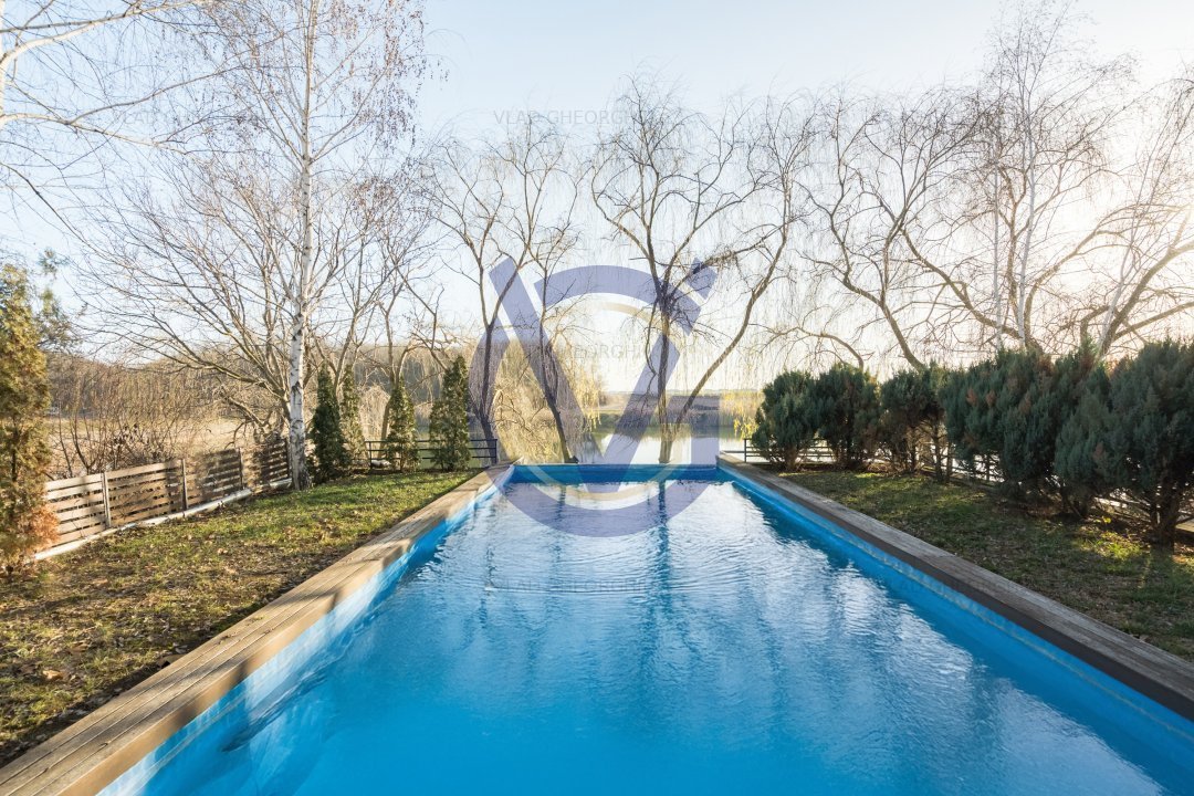 Paradisul Verde - Vila cu apus de soare si piscina pe malul lacului-COMISION 0%