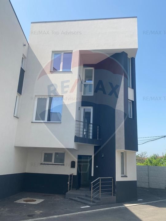 DE VANZARE Casa / Vila cu 5 camere Popesti - Leordeni