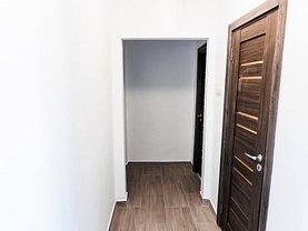 Apartament de vânzare 3 camere, în Craiova, zona Valea Rosie