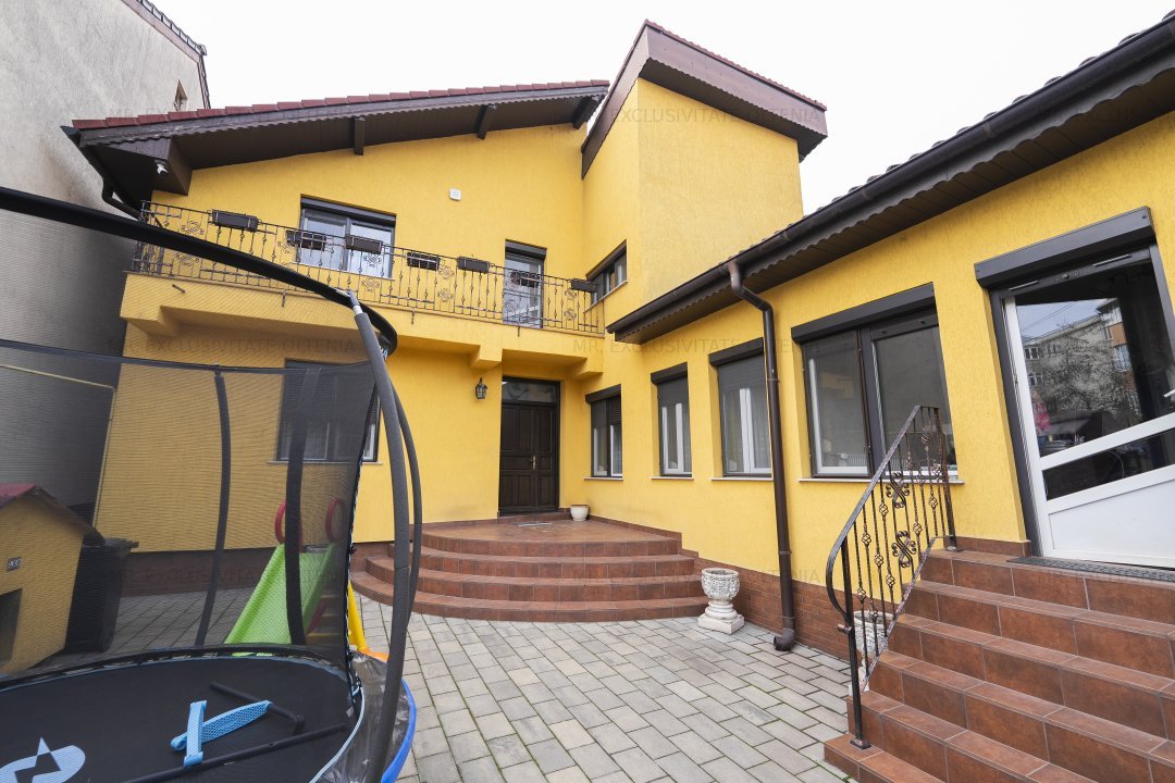 Casa cu personalitate Strada Spania