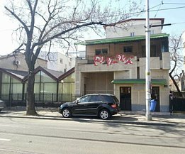 Casa de vânzare sau de închiriat 6 camere, în Bucureşti, zona Ştefan cel Mare