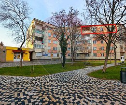 Apartament de vânzare 3 camere, în Oradea, zona Cantemir