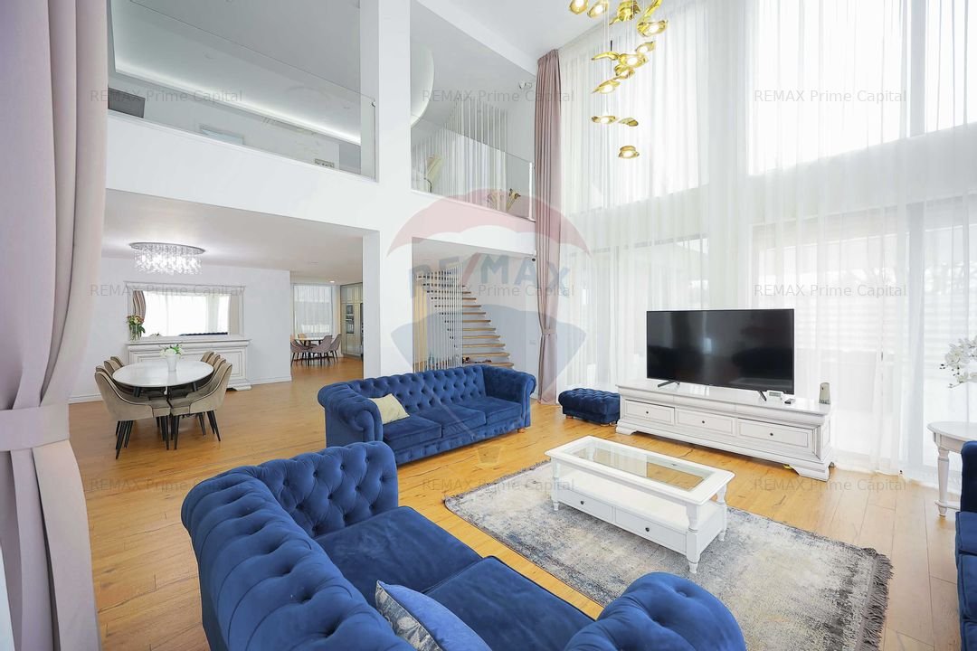 Vila cu 7 camere de vanzare, 4200 mp teren, piscina,, Dealuri Oradea