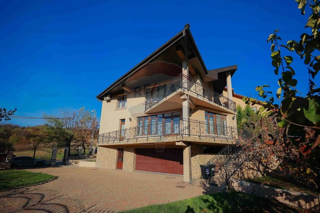 Casa / Vila cu 5 camere de inchiriat in zona Dealuri Oradea