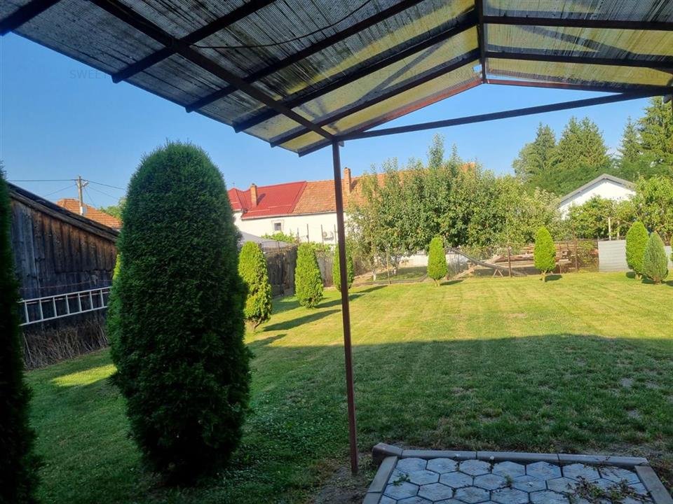 Casa cu spatiu comercial