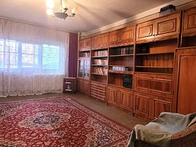 Apartament de vânzare 3 camere, în Bucureşti, zona Păcii